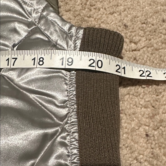 Olive Green Quilted Down Vest reversible size XL - Picture 6 of 8